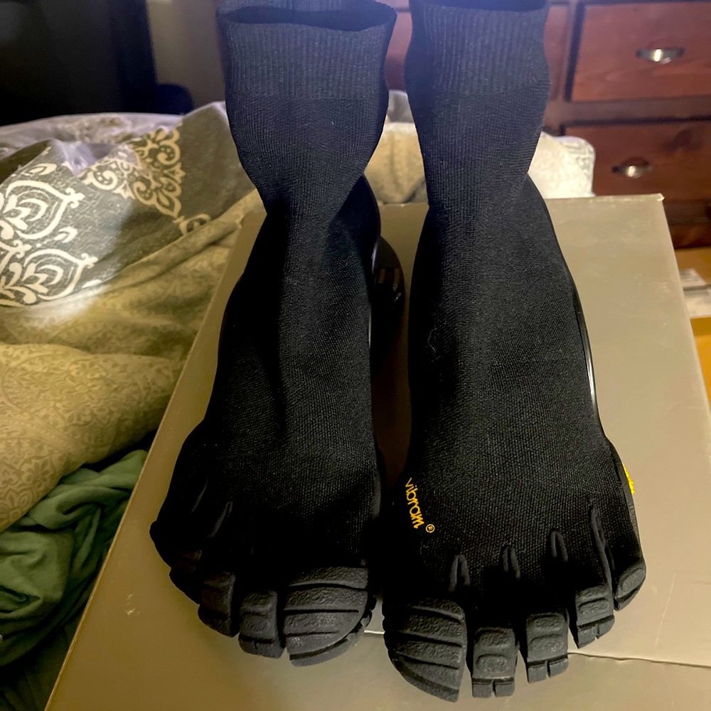 Balenciaga x vibram toe high shoe #balenciaga size 40